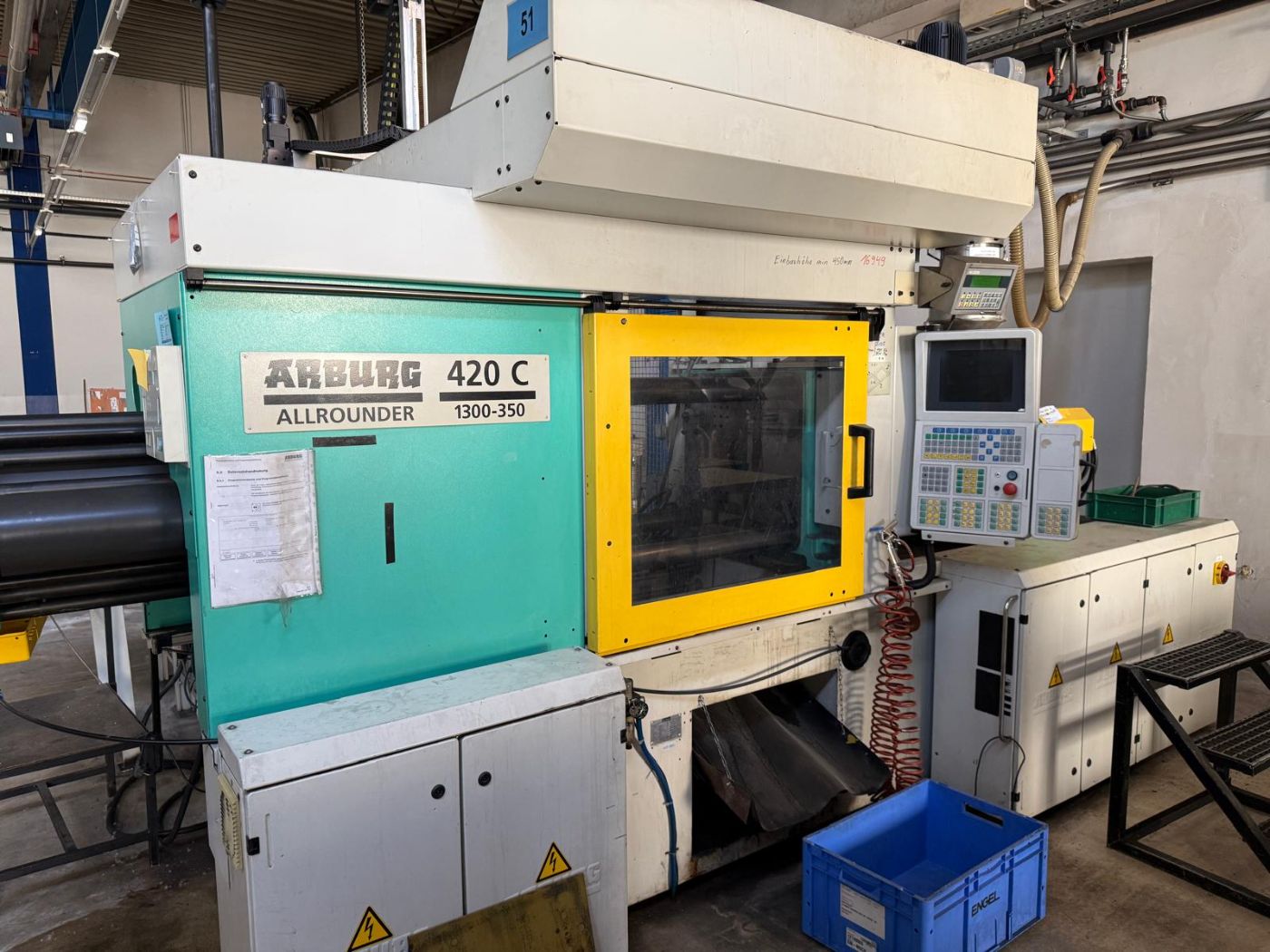 Complete Plastic Injection Moulding Line