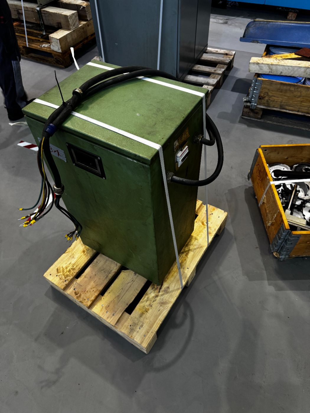 Klingelnberg SNC 30 Tool Grinder