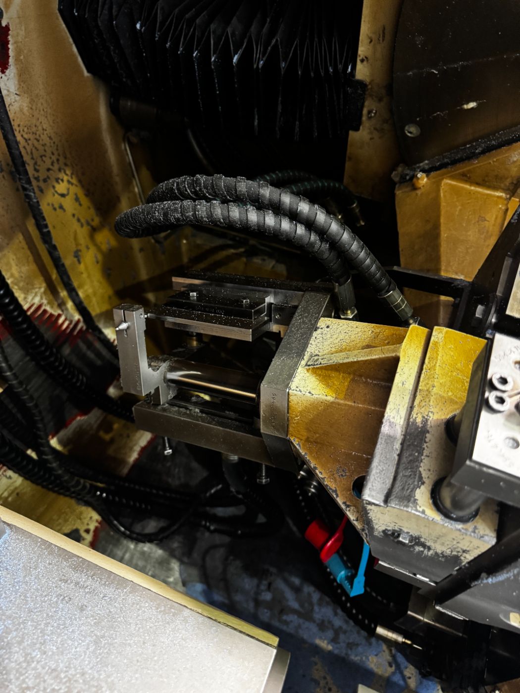 Klingelnberg SNC 30 Tool Grinder