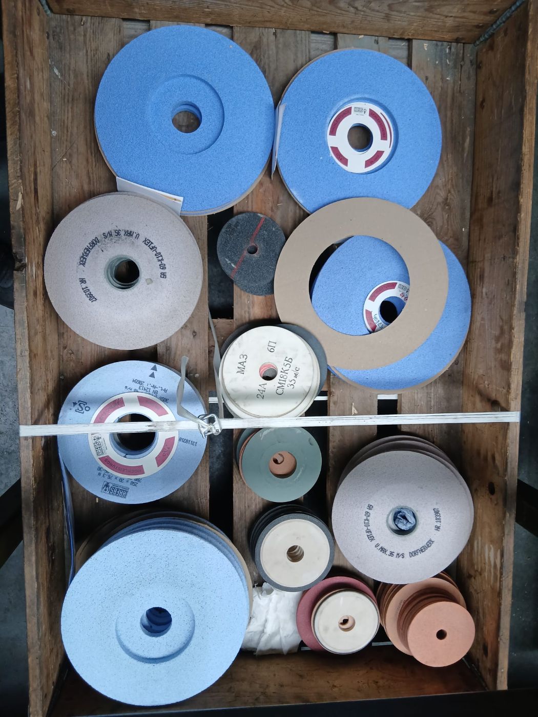 Klingelnberg SNC 30 Tool Grinder