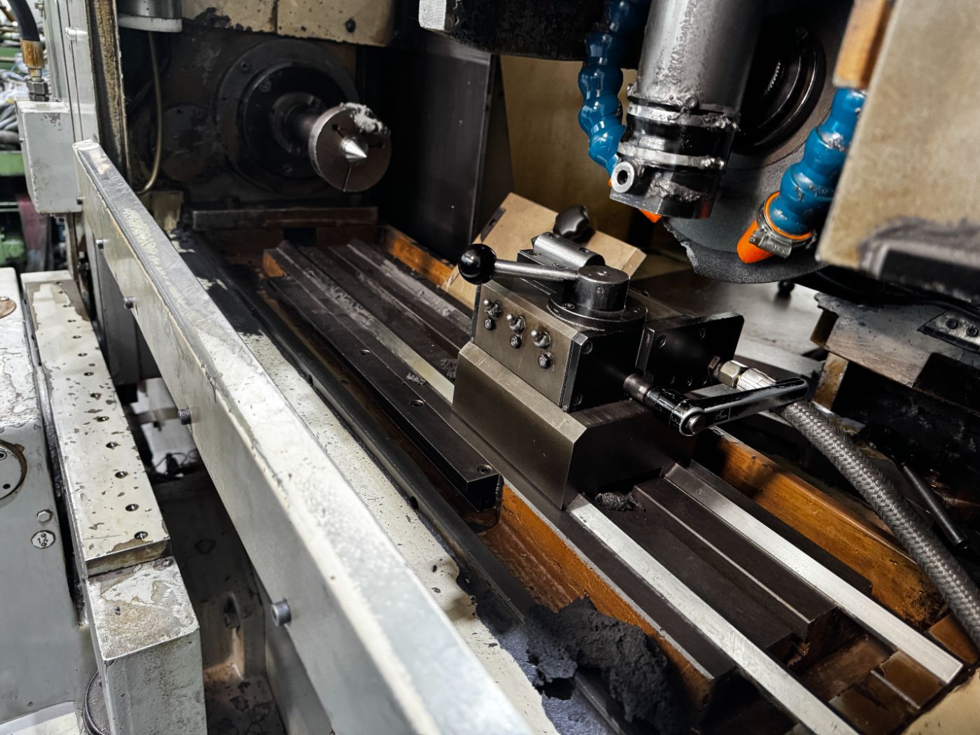Kapp AST 305 B Hob Grinding Machine