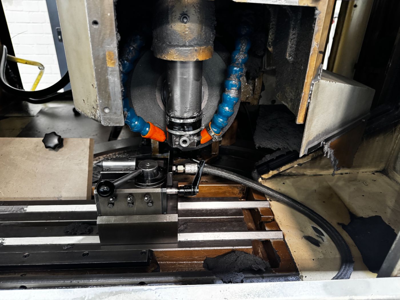 Kapp AST 305 B Hob Grinding Machine