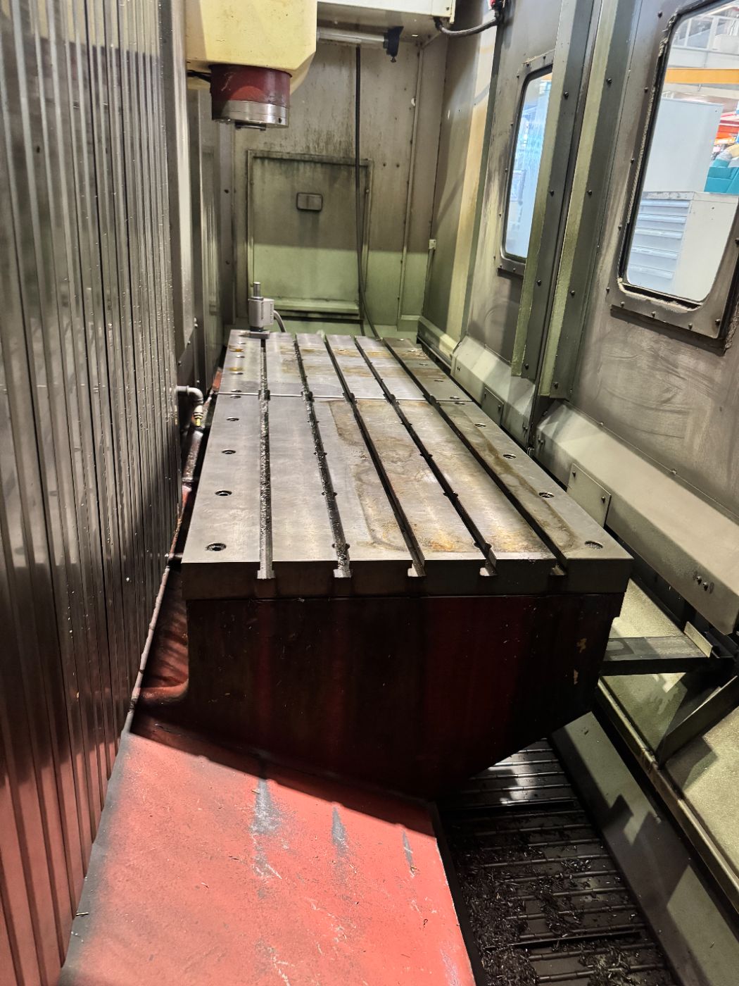 MAZAK VTC 300 Vertical Machining Center