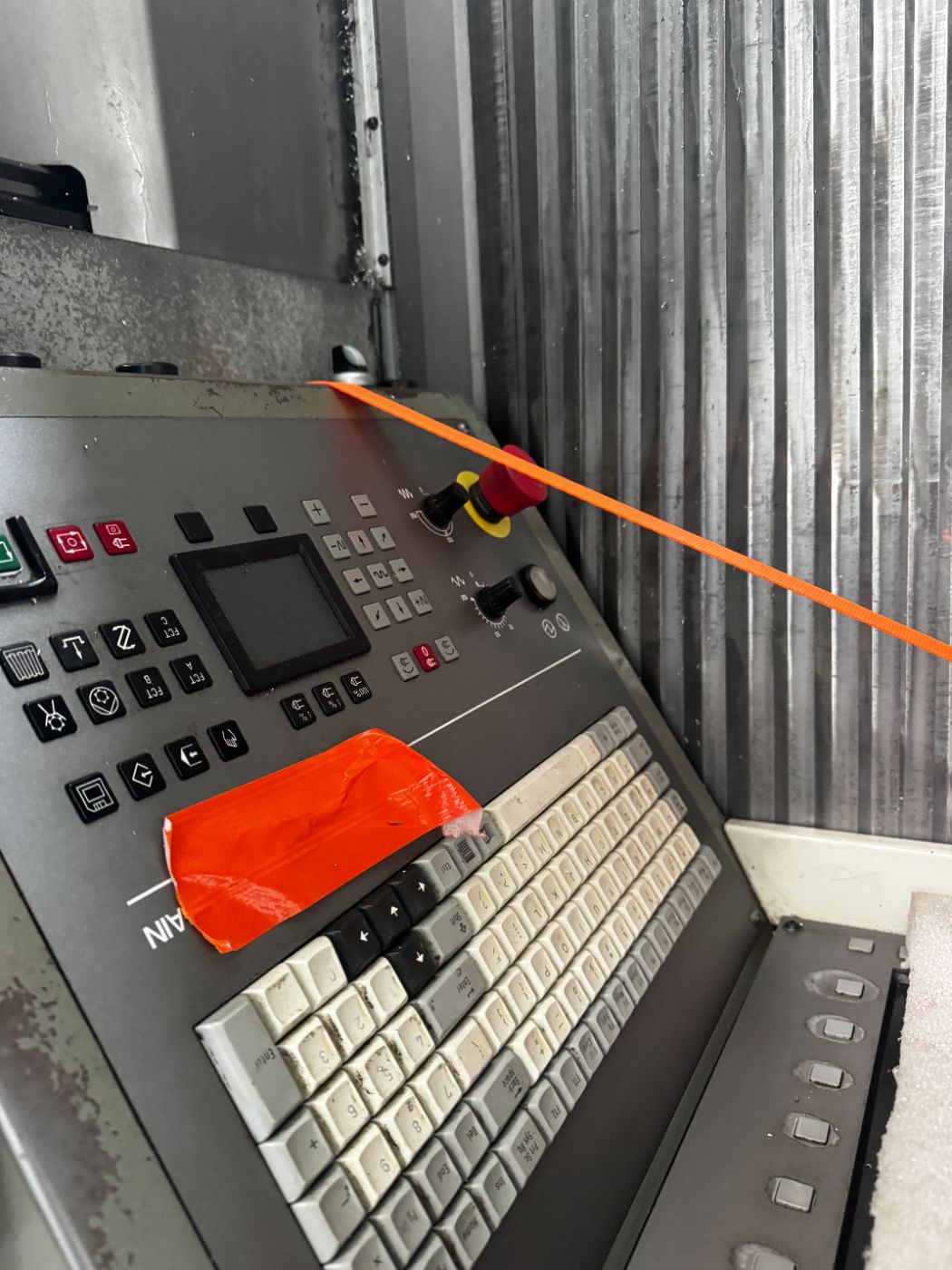 Deckel Maho DMU 70 VL 5-Axis Universal Machining Center