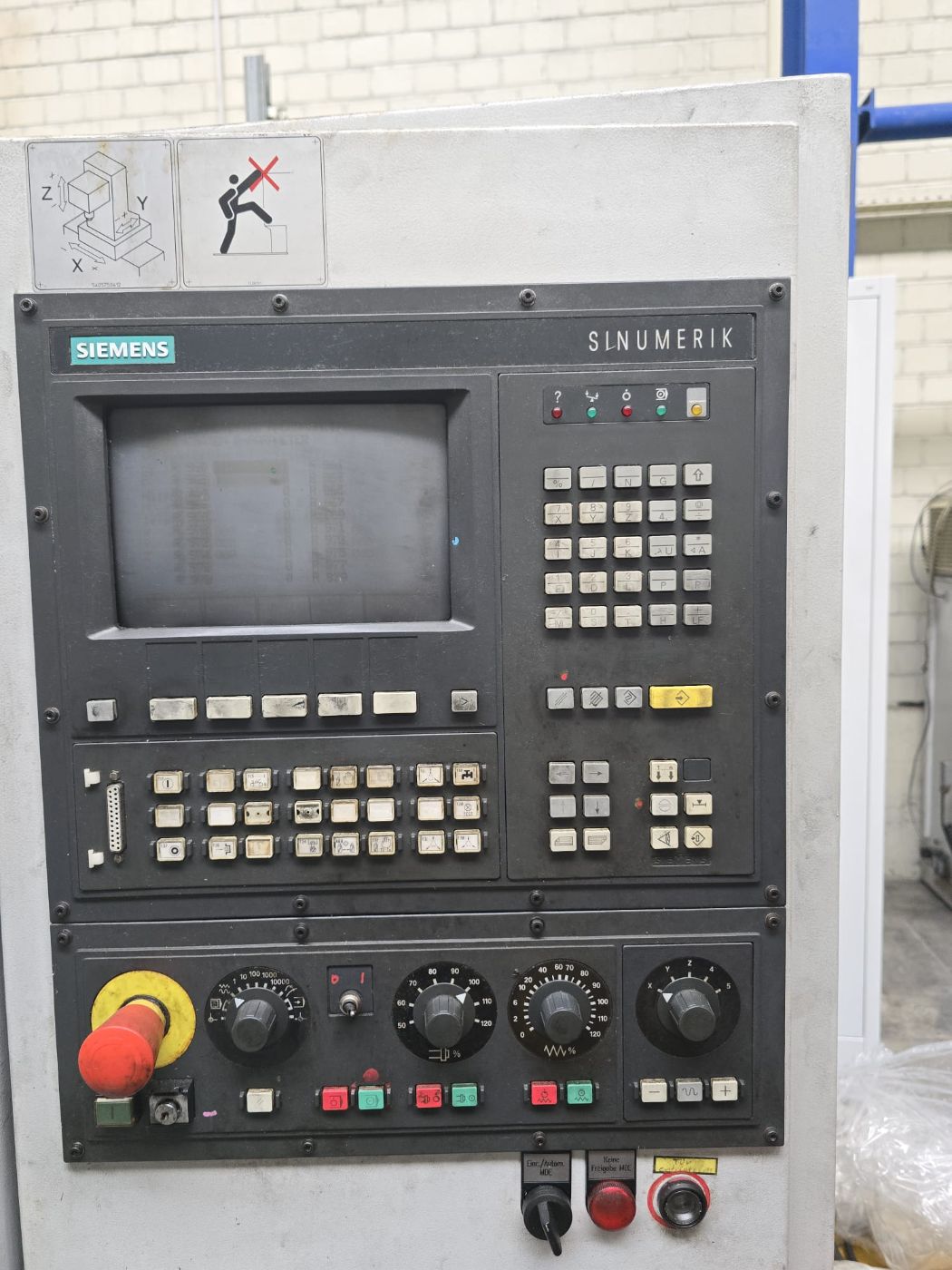 CHIRON FZ 12 W High Speed Vertical Machining Center