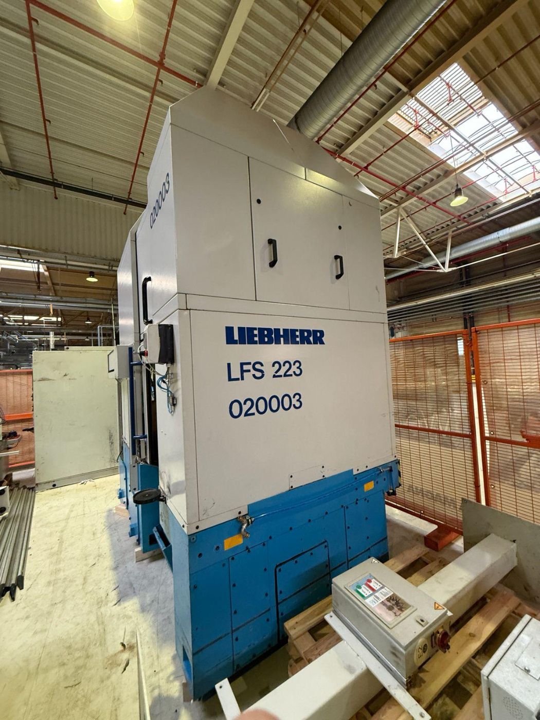 Liebherr LFS 223 Gear Shaping Machine
