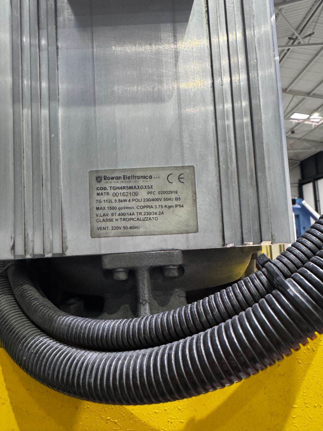 Wheel Rim Brushing and Deburring Machine